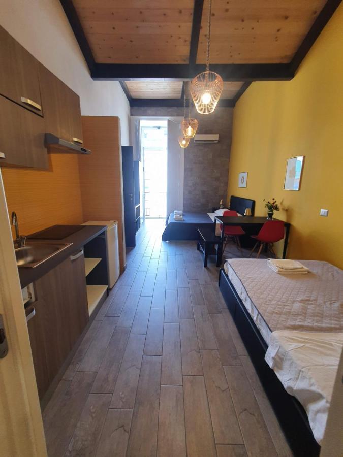 Emyjo Central B&B 나폴리 외부 사진